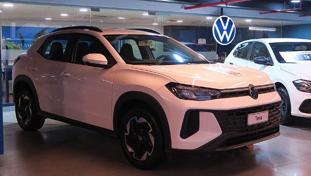 Volkswagen Tera visto de frente em três quartos
