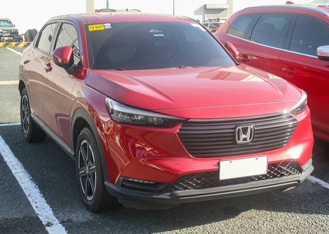 Honda HR-V visto de frente em três quartos