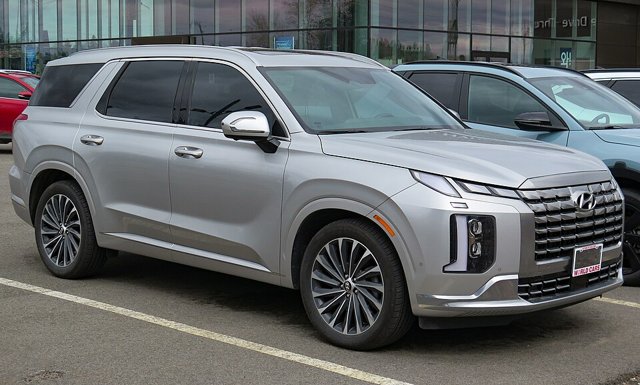 Hyundai Palisade visto de frente em três quartos